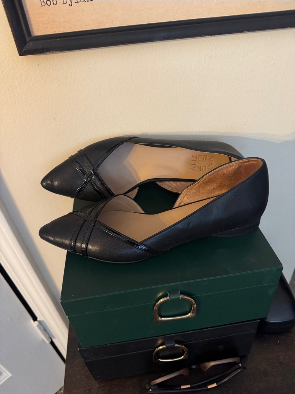 Naturalizer Black Pointed Ballet Flats
